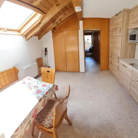 Haus-bucheneck-wohnung-sonnenaufgang Daire *