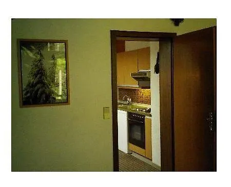 Haus-bucheneck-wohnung-sonnenaufgang